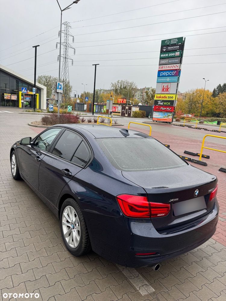 BMW Seria 3 320i xDrive - 3