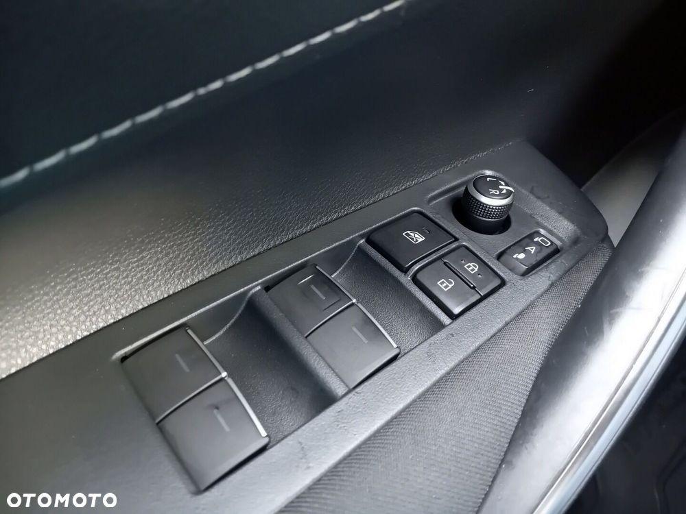 Toyota Corolla 2.0 Hybrid Comfort - 14