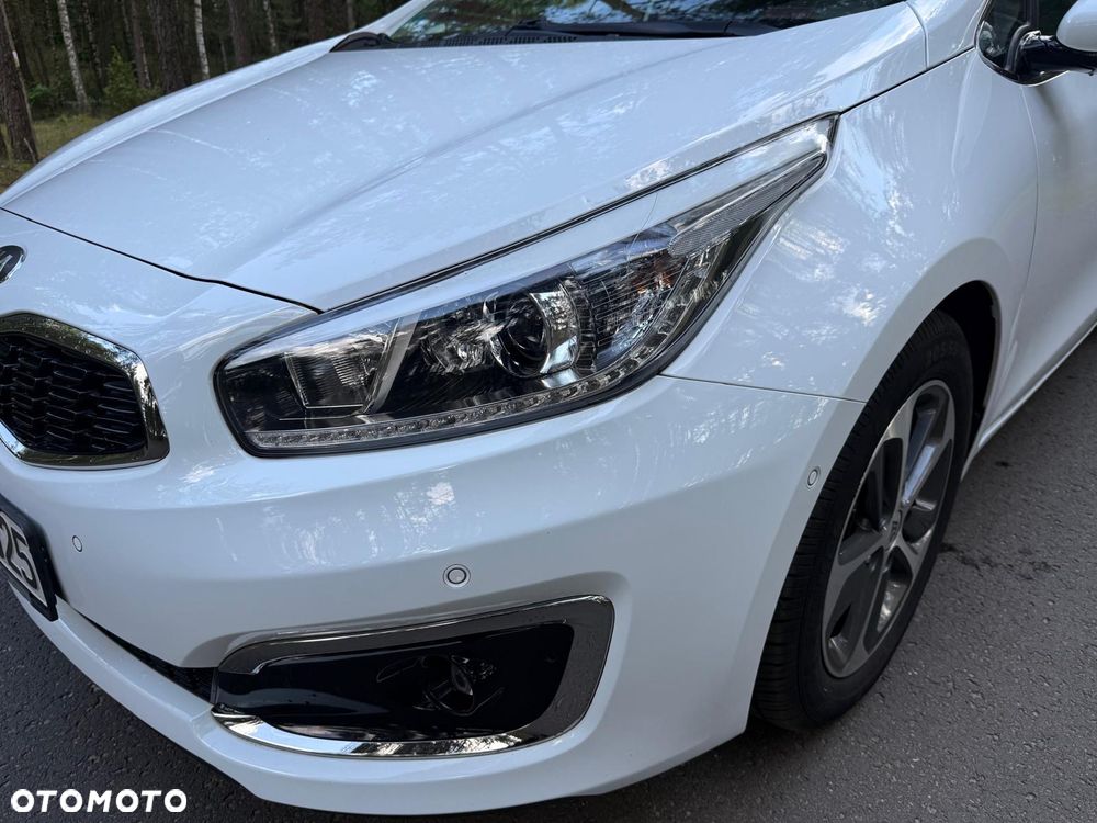 Kia Ceed 1.6 GDI DCT Platinum Edition - 9