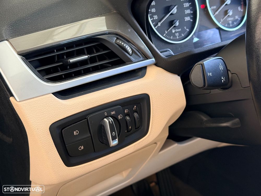 BMW X1 16 d sDrive Line xLine - 20