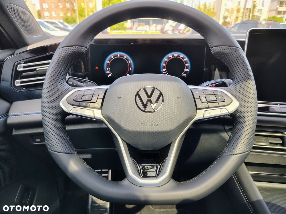 Volkswagen Tiguan - 12