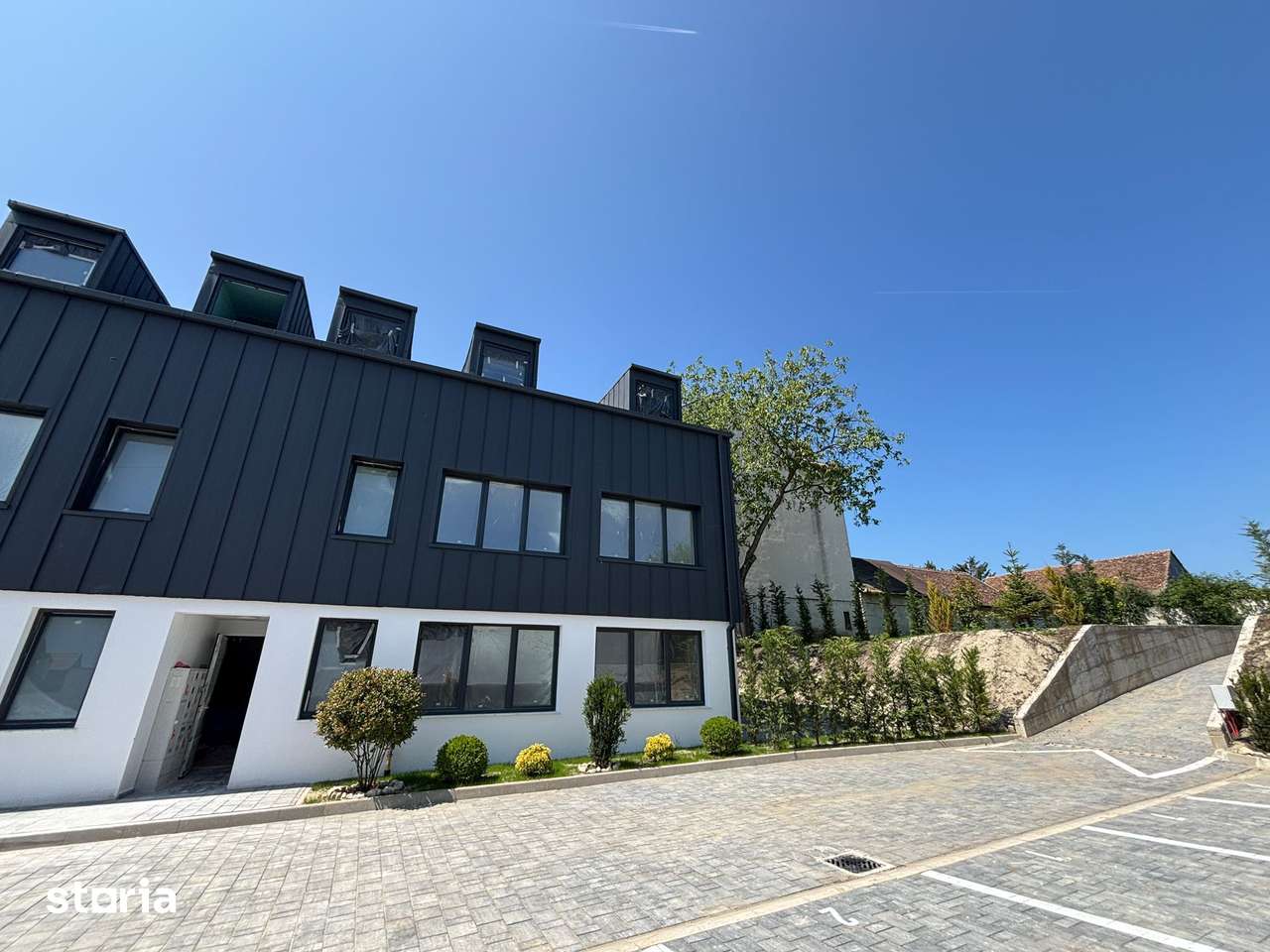 Apartament 3 camere finisat LA CHEIE - Turnisor Sibiu — fotografia 1