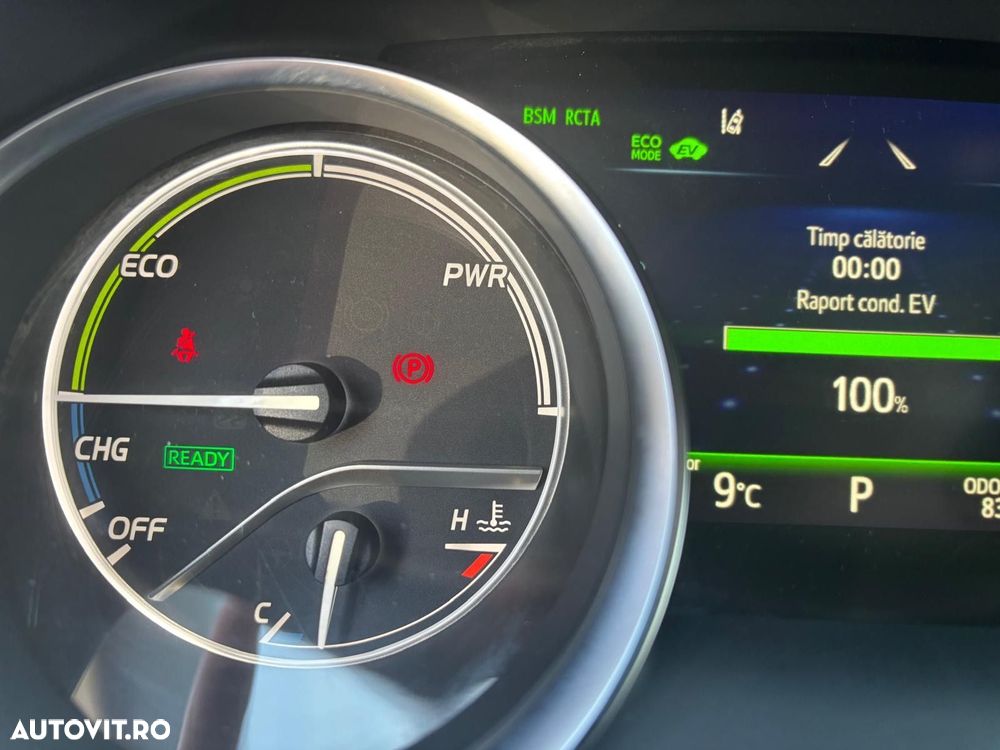 Toyota Camry 2.5 Exclusive - 12