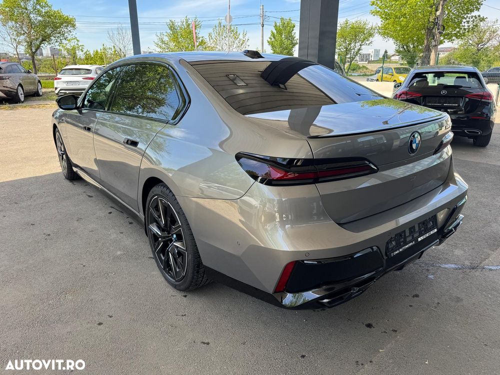 BMW M7 - 22