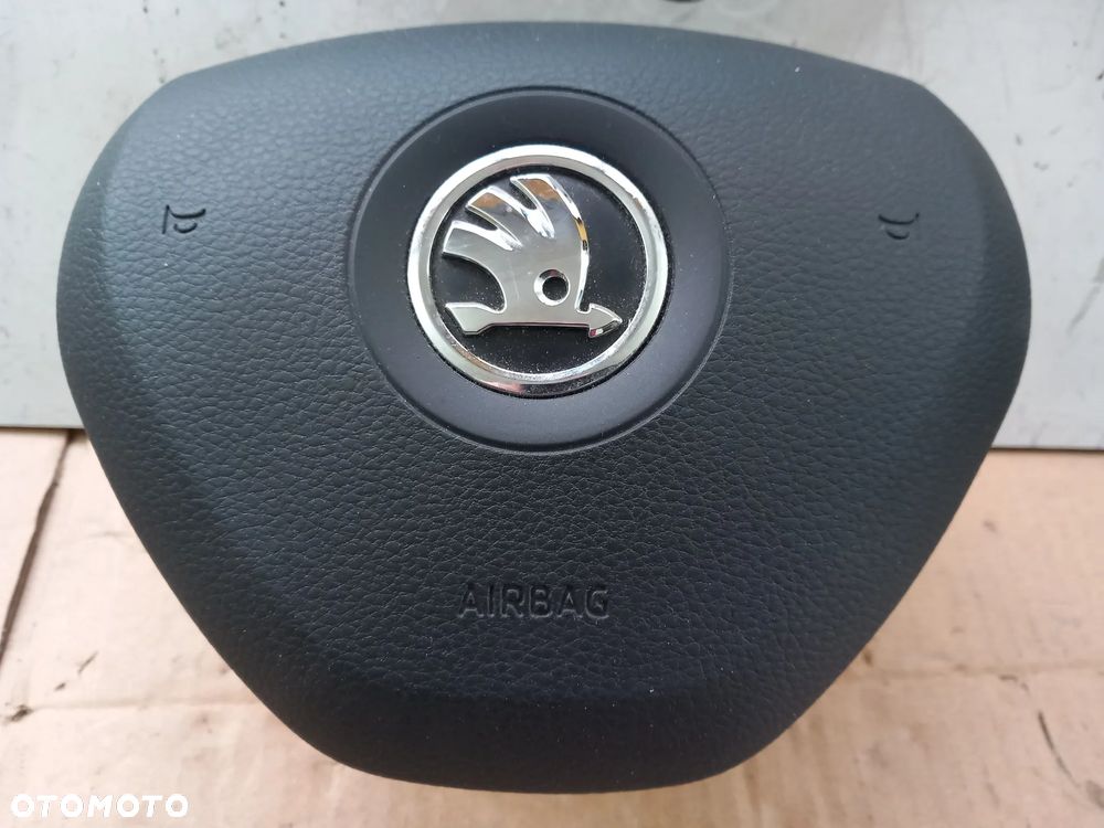 PODUSZKA AIRBAG KIEROWCY SKODA OCTAVIA III 5E0880201A - 2