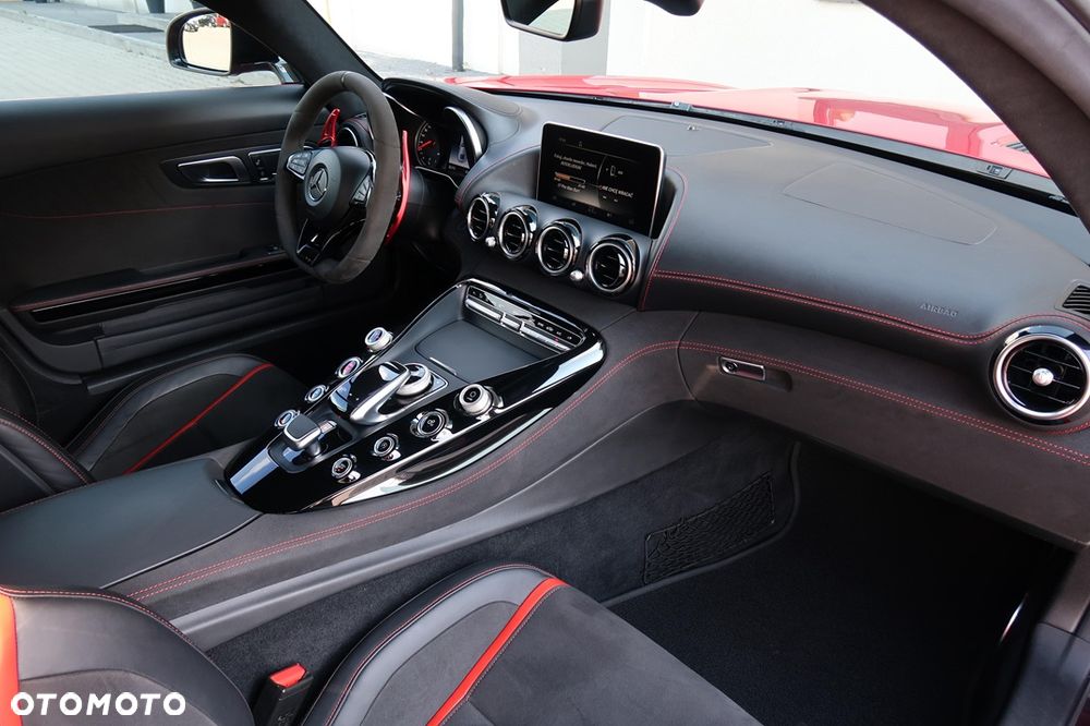 Mercedes-Benz AMG GT Standard - 25