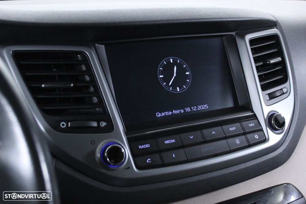 Hyundai Tucson 1.7 CRDi Premium - 27