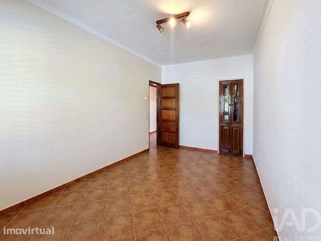 Apartamento T2 em Laranjeiro e Feijó de 63 m2 - Grande imagem: 5/25