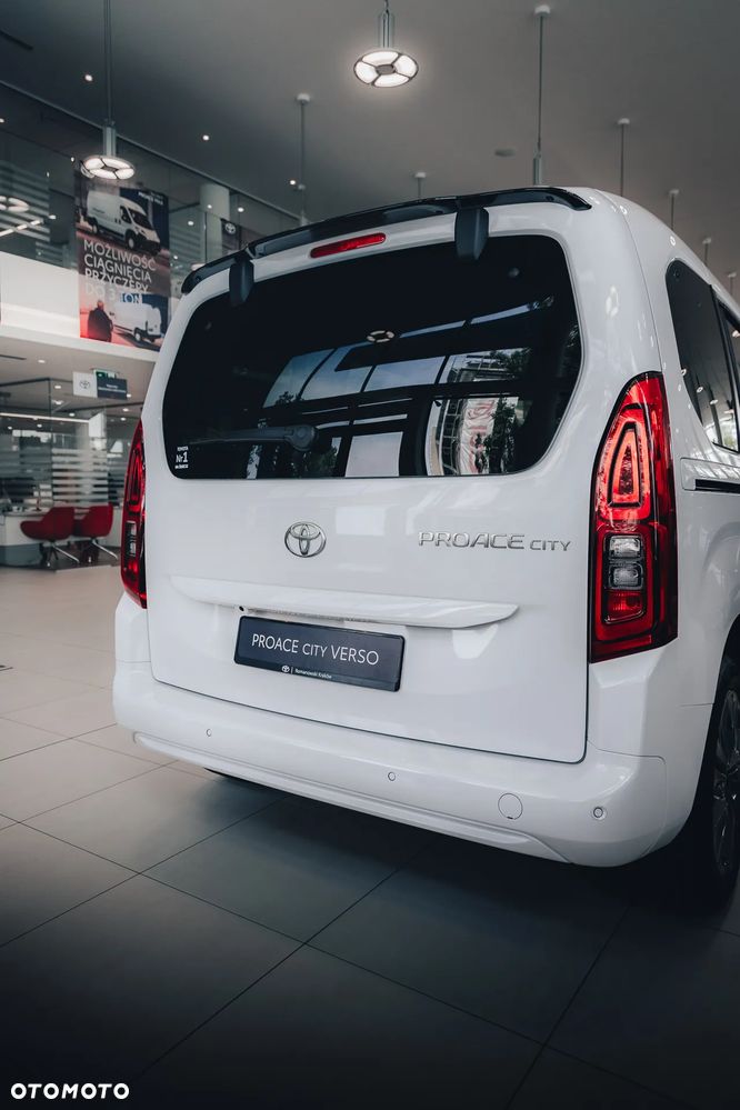 Toyota Proace City Verso 1.5 D-4D Family - 11