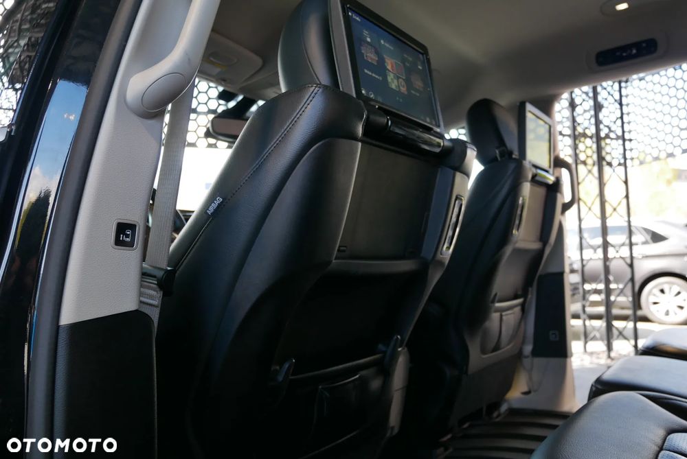 Chrysler Pacifica - 24
