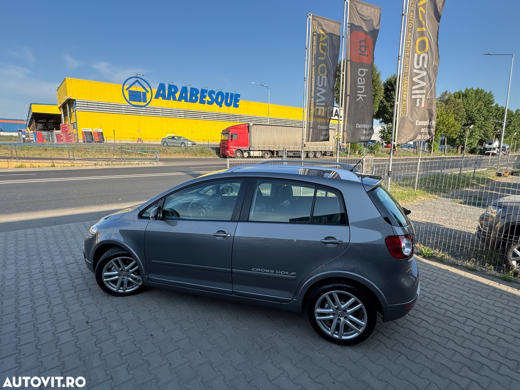 Volkswagen Golf Plus 1.9 TDI DPF DSG CrossGolf - 27