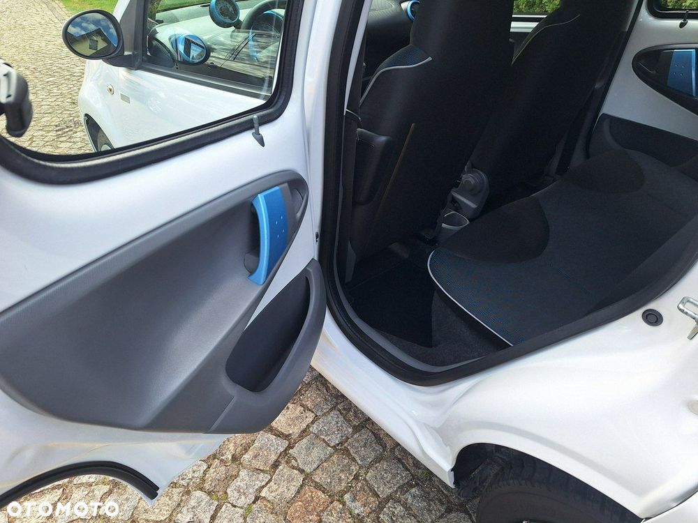 Peugeot 107 70 Millesim 200 - 16