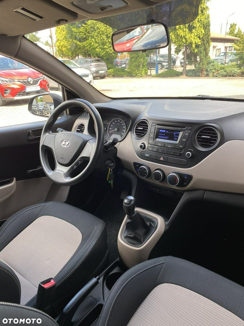 Hyundai i10 - 12