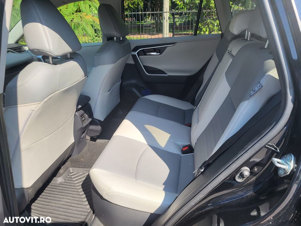 Toyota RAV4 2.5 VVT-iE 4x4 Luxury Premium - 13