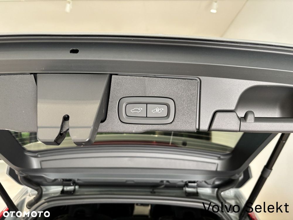 Volvo XC 60 - 30