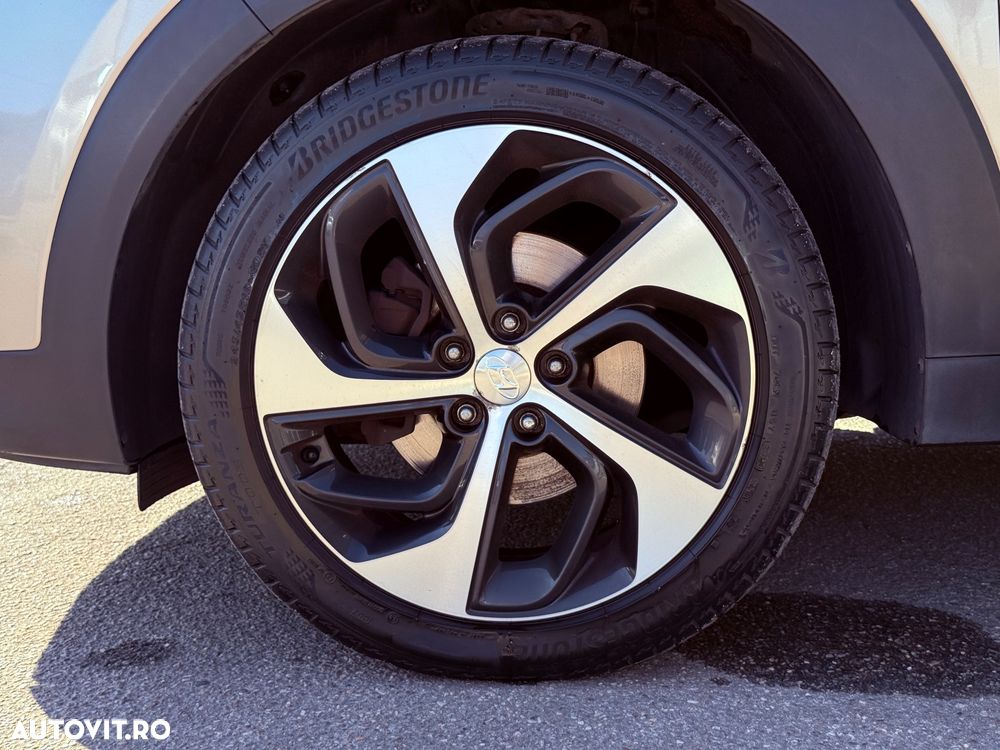 Hyundai Tucson - 32