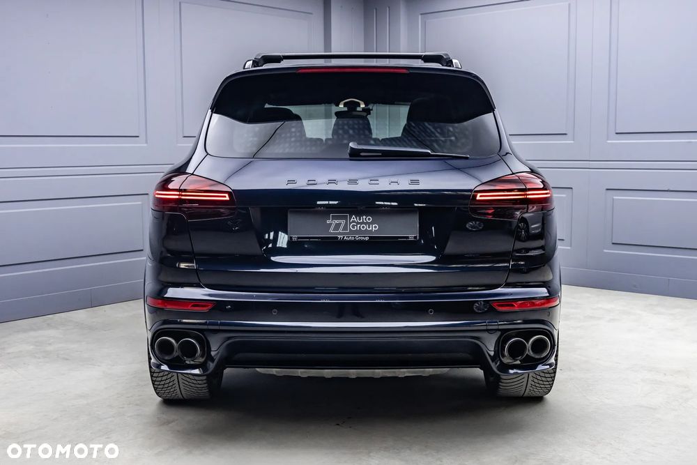 Porsche Cayenne - 12