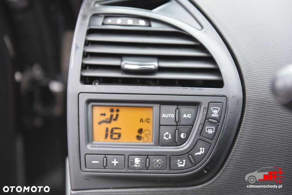 Citroën C4 Grand Picasso - 32