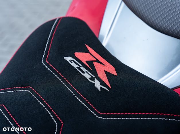 Suzuki GSX-R - 10