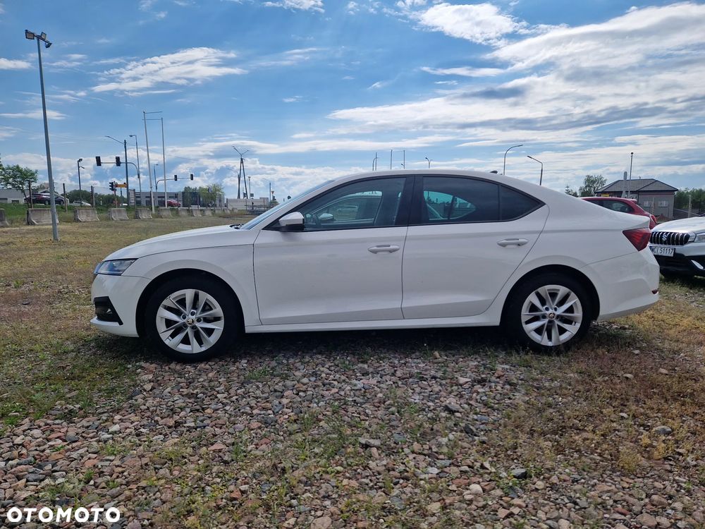 Skoda Octavia 2.0 TDI Ambition DSG - 8