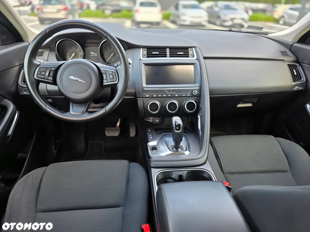 Jaguar E-Pace 2.0 i4P AWD R-Dynamic SE - 14