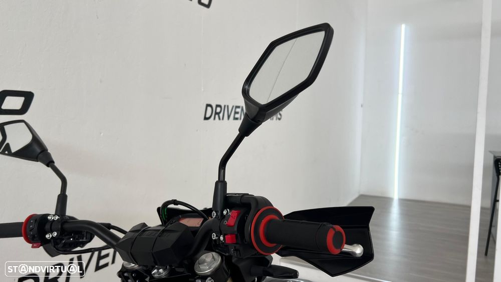QJ Motor COV 125 - 9