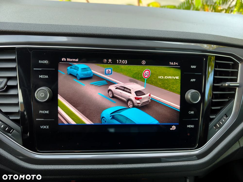 Volkswagen T-Roc 1.5 TSI ACT Premium DSG - 37
