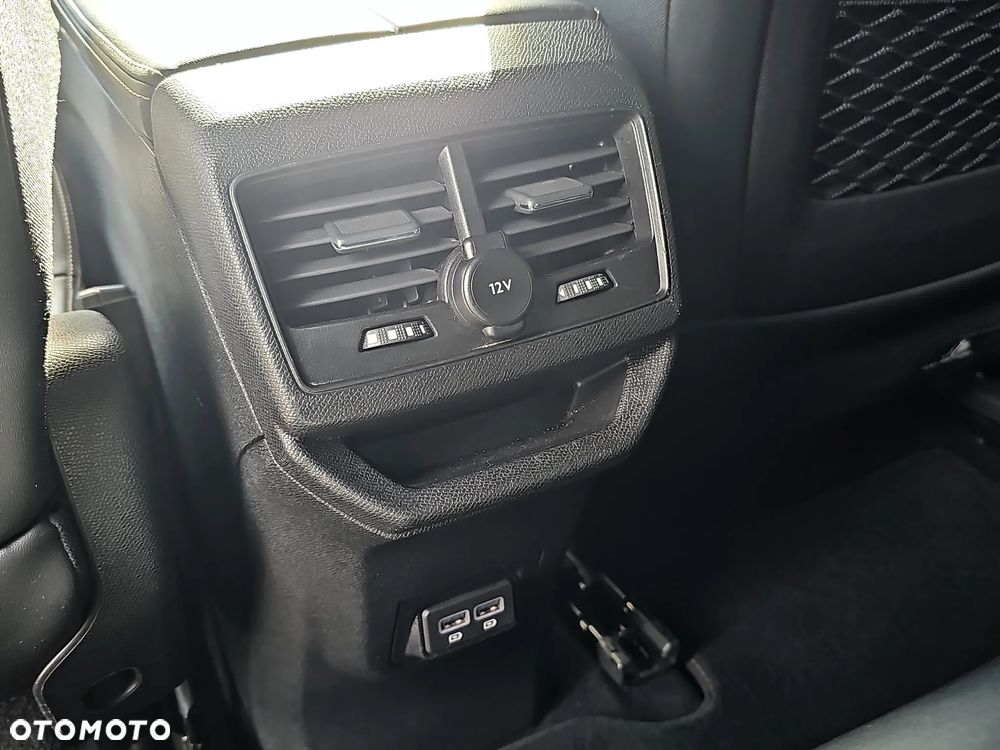 Peugeot 3008 1.6 PureTech GT S&S EAT8 - 27