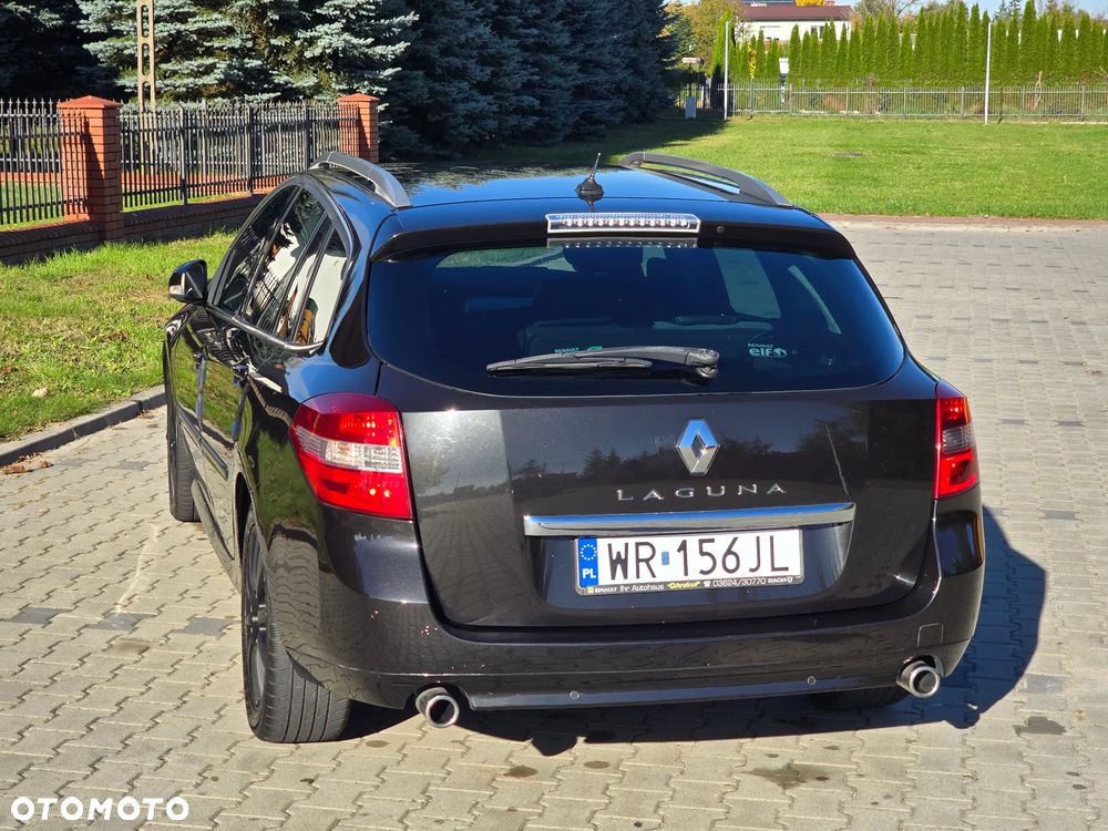Renault Laguna 2011 photo 5