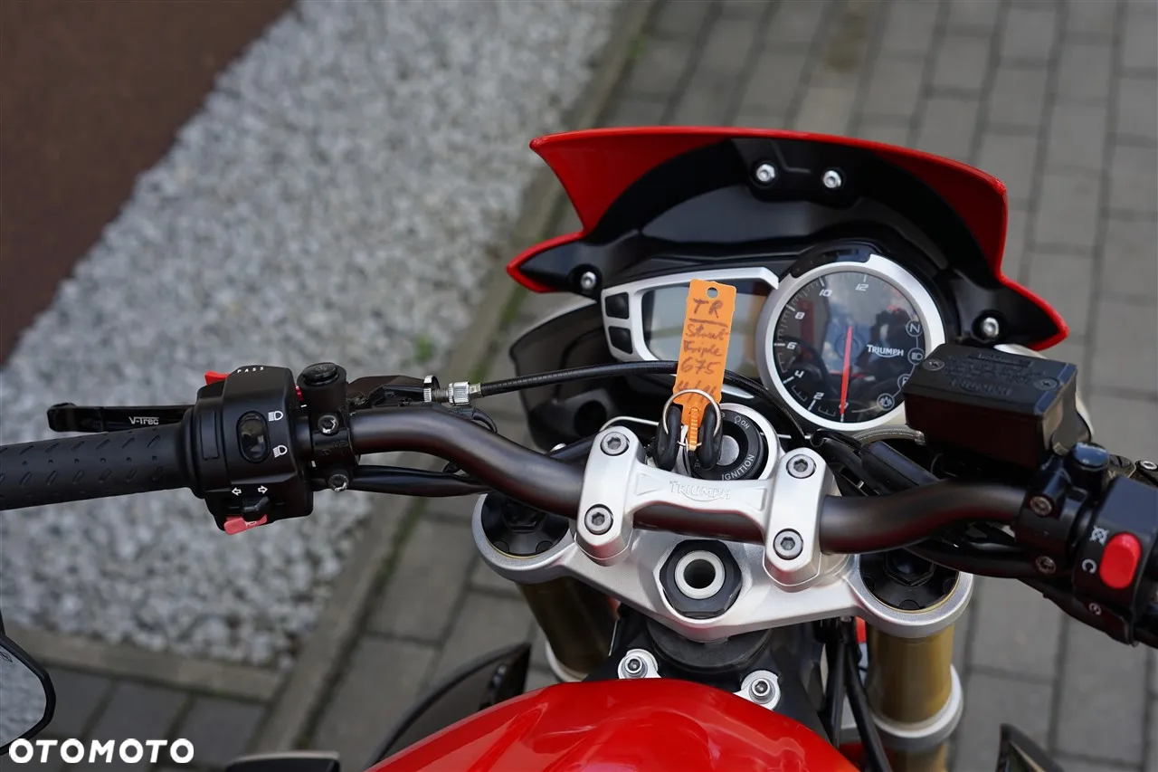 Triumph Street Triple - 18
