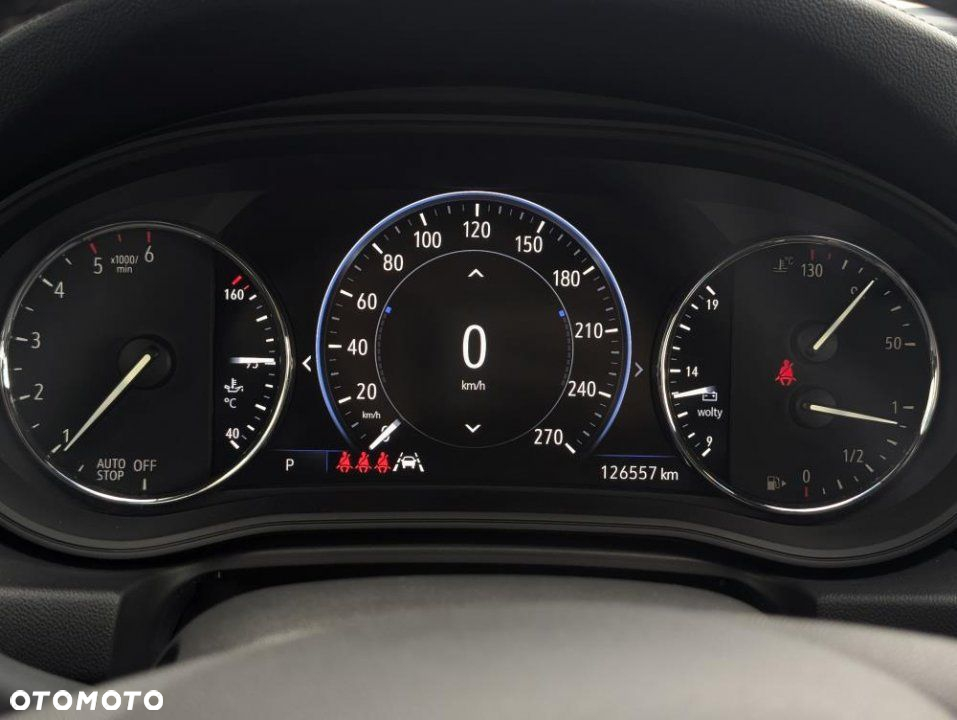 Opel Insignia - 25