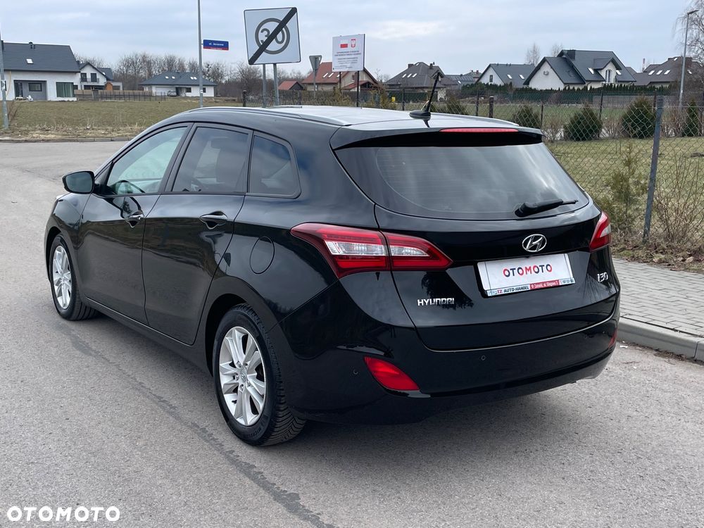 Hyundai i30 1.6 CRDi Premium - 39