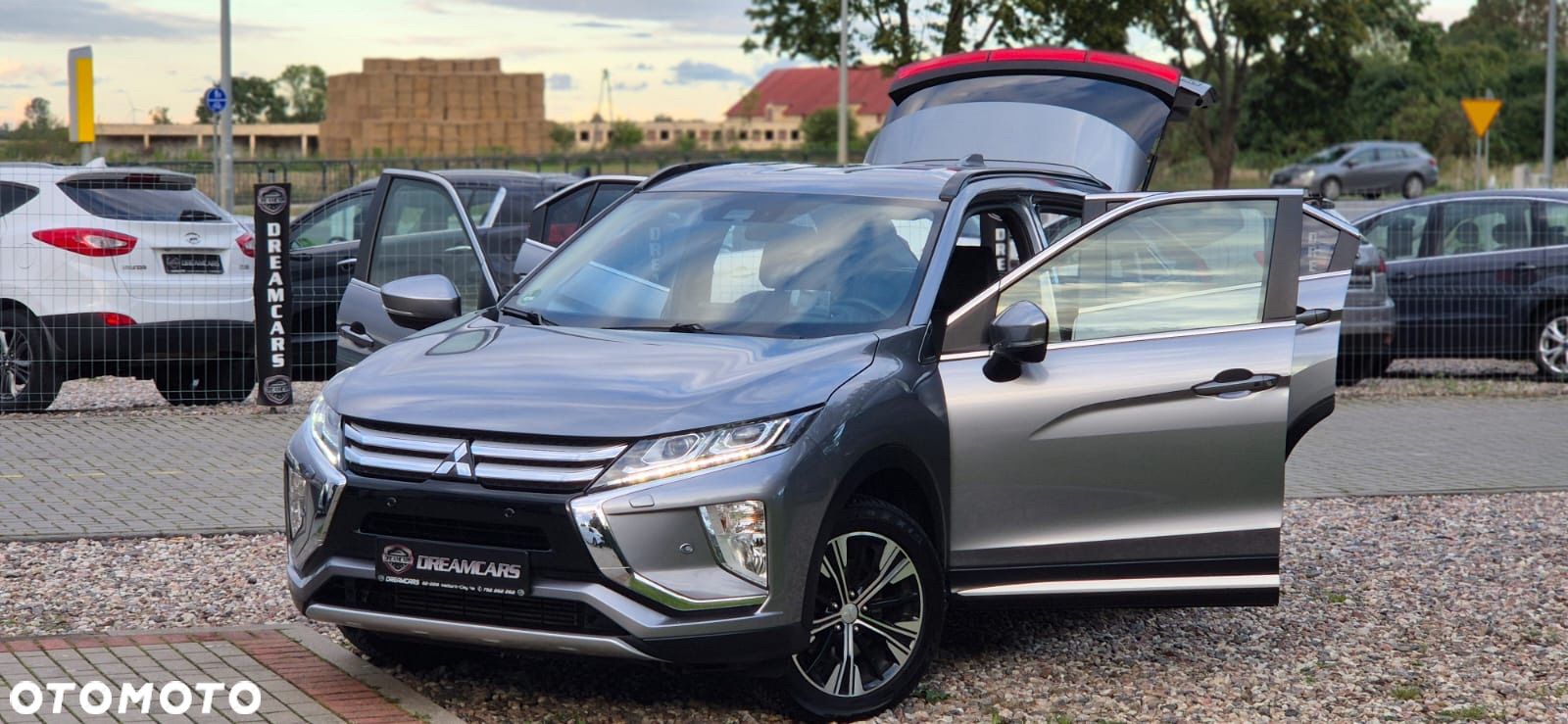 Mitsubishi Eclipse Cross - 16