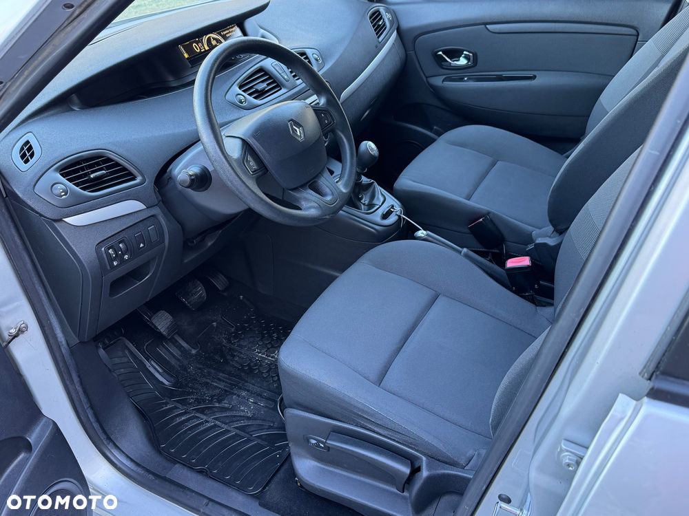 Renault Scenic 1.6 16V 110 Dynamique - 28