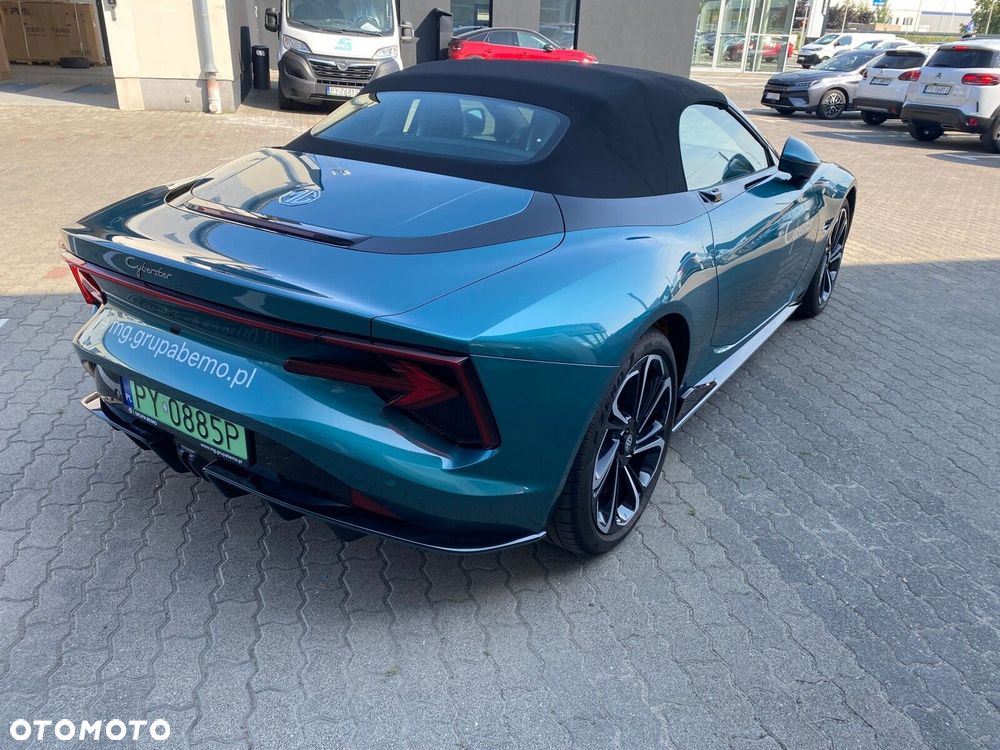 MG Cyberster 77kWh AWD Czarny Dach - 6