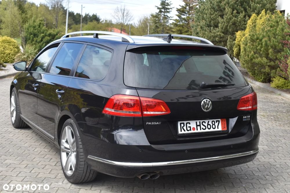 Volkswagen Passat 2.0 TDI DPF R-Line Edition - 10