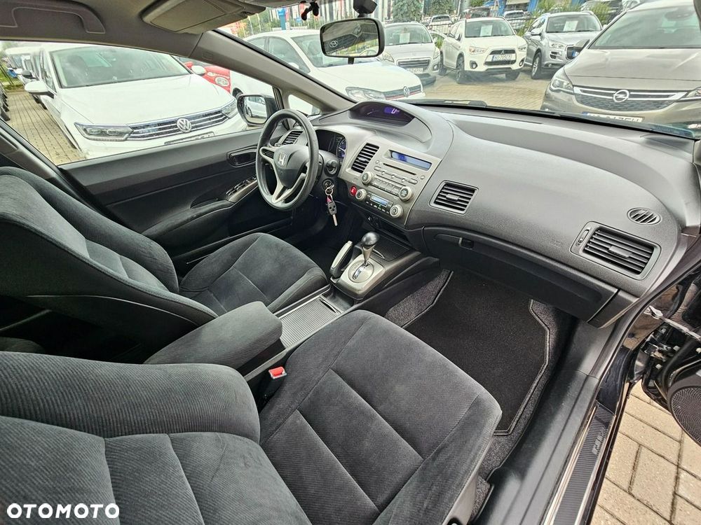 Honda Civic 1.8 Executive - 19