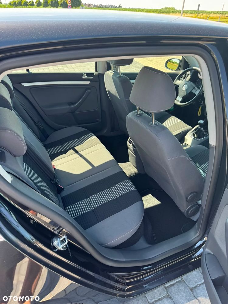 Volkswagen Golf 1.6 United - 10