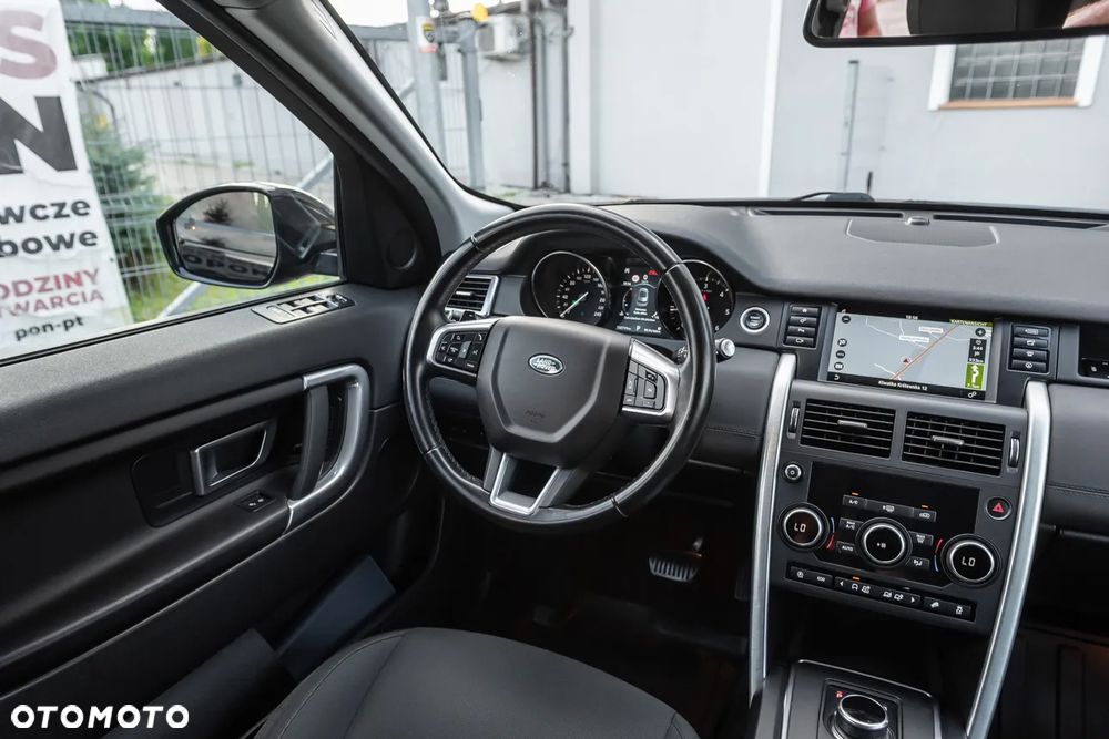 Land Rover Discovery Sport 2.0 D150 SE - 31