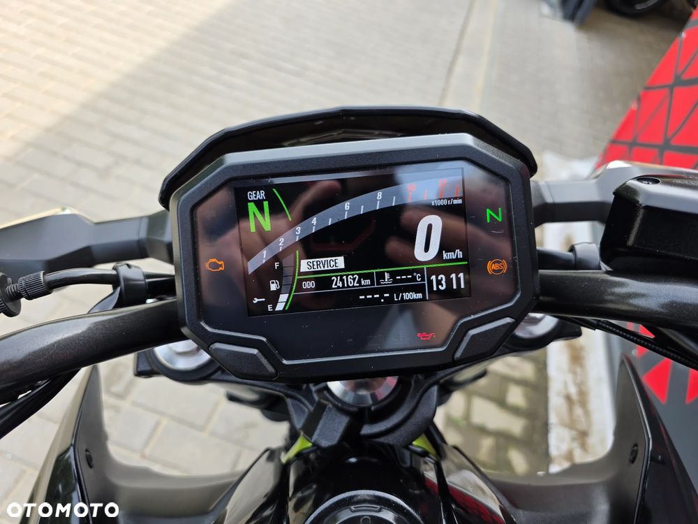 Kawasaki Z 650 - 18