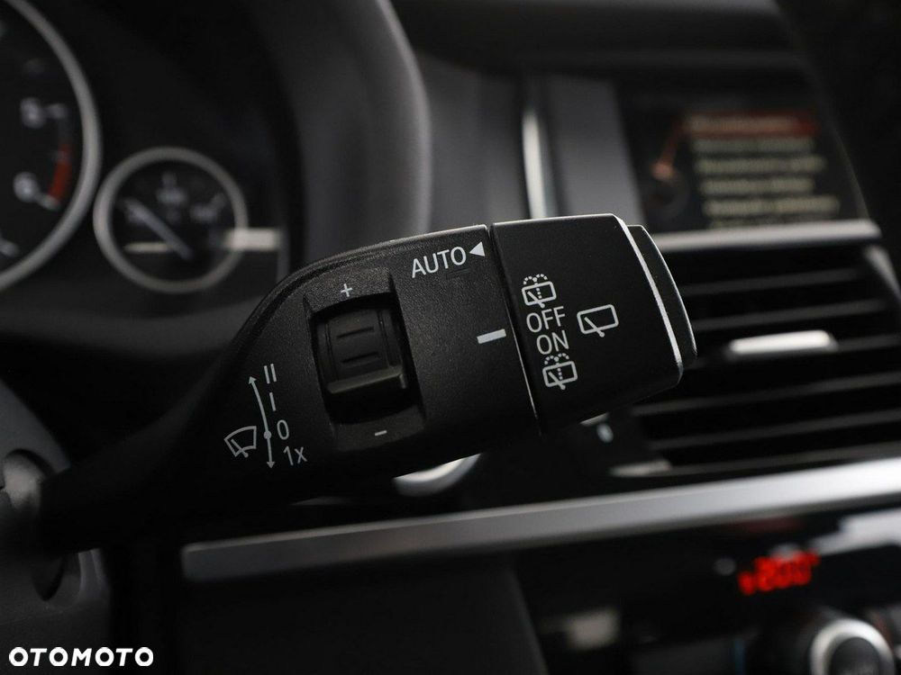 BMW X3 xDrive20d - 32
