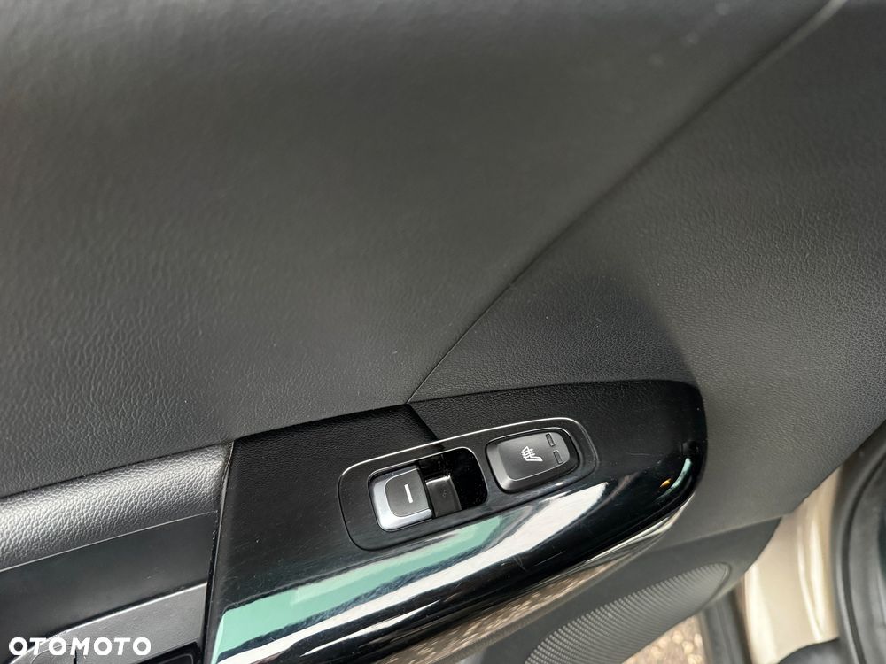 Kia Sportage 1.7 CRDI 2WD Edition 7 - 23