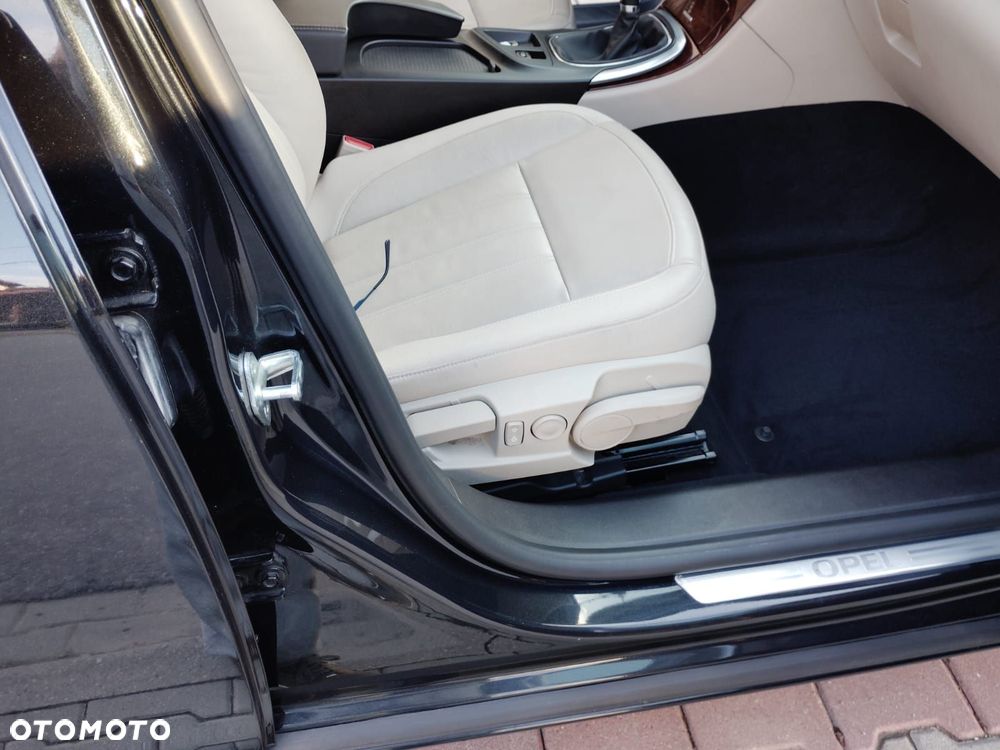 Opel Insignia 2.0 CDTI Cosmo S&S - 7