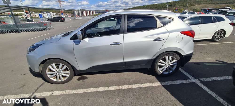 Hyundai ix35 2.0 CRDI High 4WD GLS Aut. Luxury+ - 4