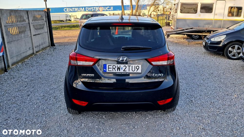 Hyundai ix20 1.6 Trend - 18