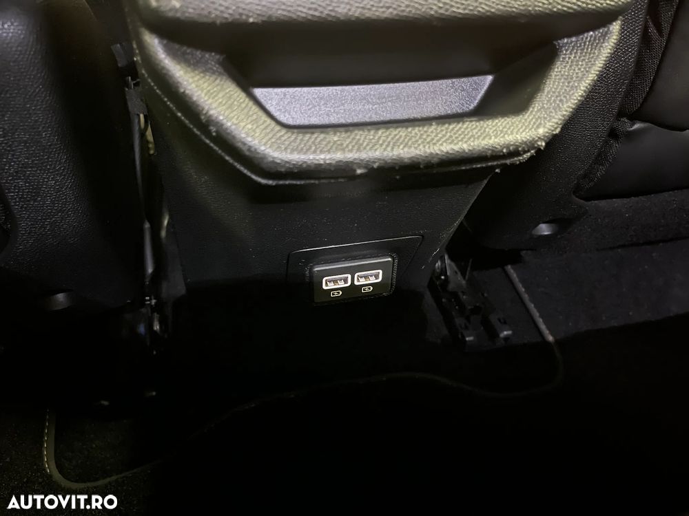 Peugeot 3008 225 e-EAT8 GT - 31