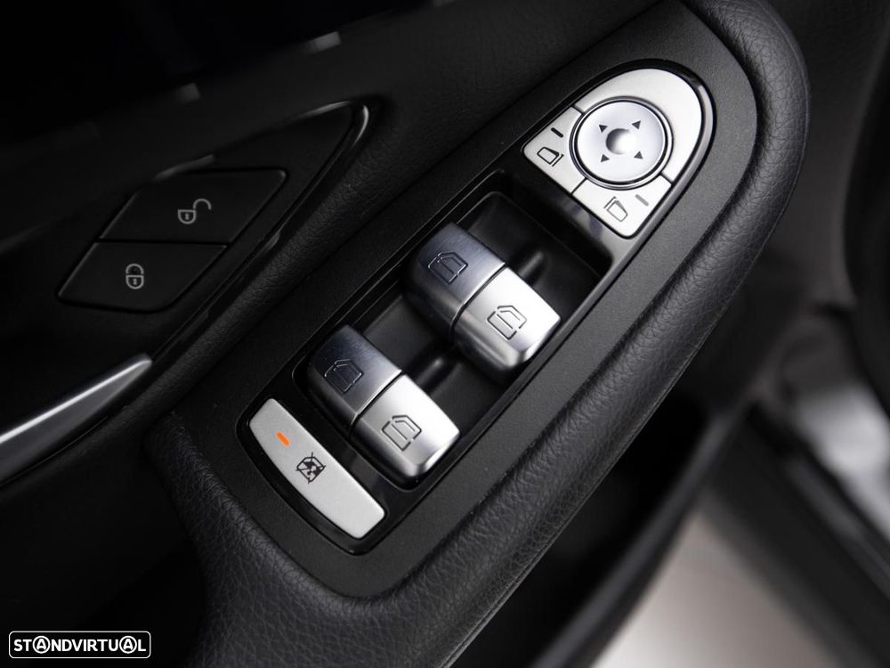 Mercedes-Benz GLC 300 de 4Matic 9G-TRONIC - 19