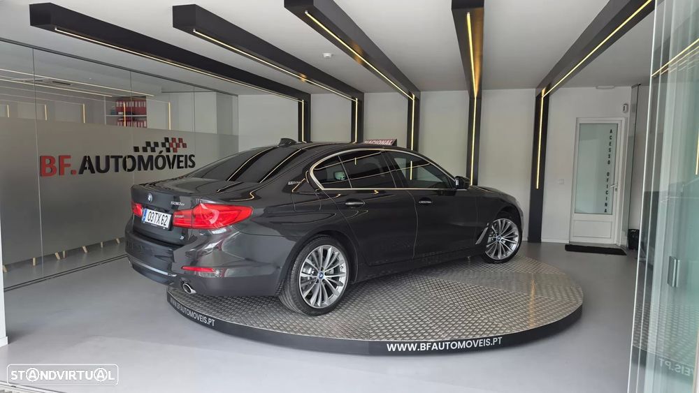 BMW 530 e iPerformance Line Luxury - 5