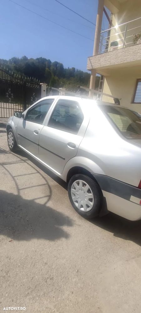 Dacia Logan 1.4 MPI Laureate - 12