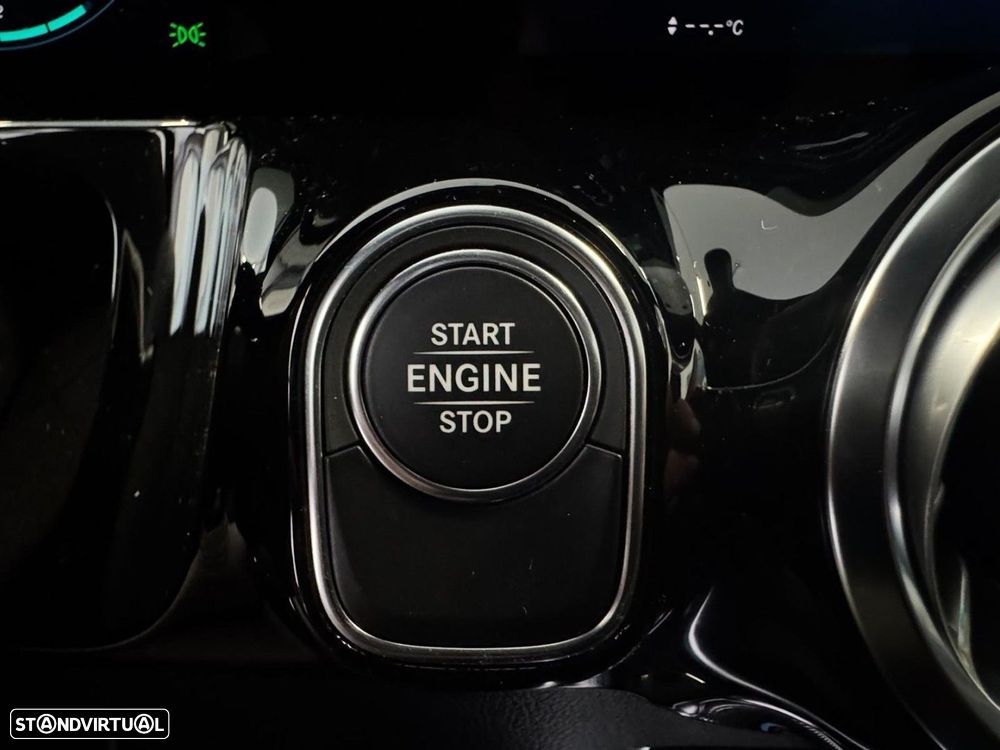 Mercedes-Benz GLA 250 e Progressive - 52